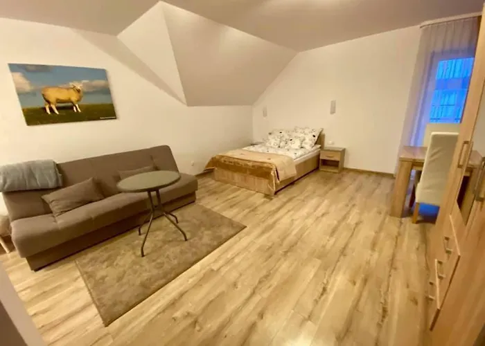 Nasza Owczarzowka בית הארחה 3*